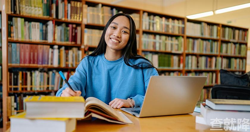 查就降,查就降官网,免费论文降重,免费论文查重系统