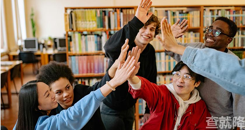 查就降,查就降官网,免费论文降重,免费论文查重系统