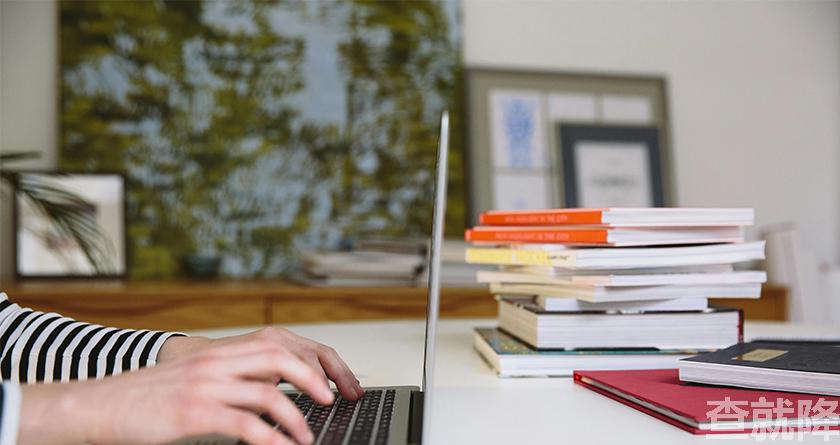 查就降,查就降官网,免费论文降重,免费论文查重系统