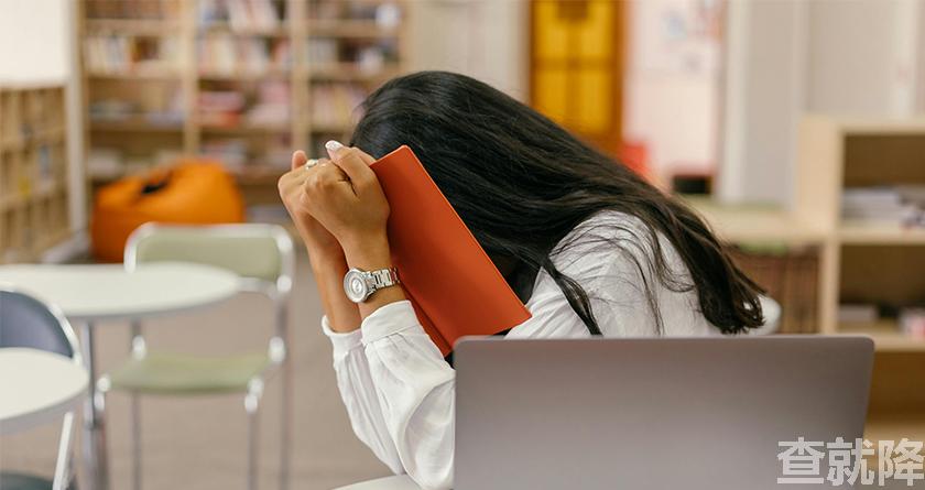 查就降,查就降官网,免费论文降重,免费论文查重系统